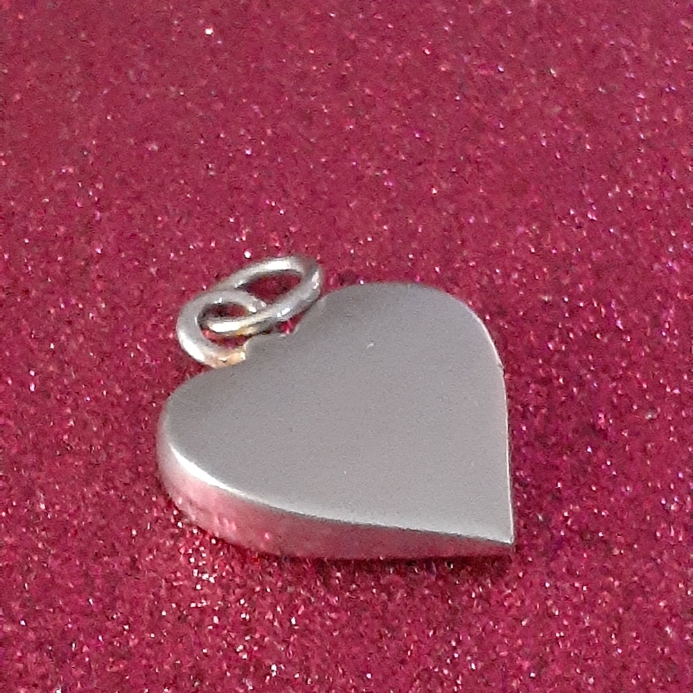 Vintage classic Heart charm 80s Silver color Womens Jewelry - Picture 4 of 6